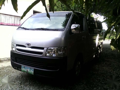 For sale Toyota Hiace Commuter 2006 manual diesel