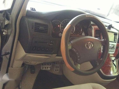 Toyota Alphard v 2002 model for sale