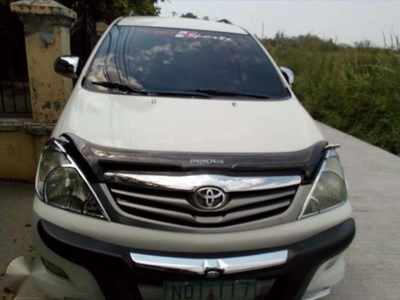 Toyota innova J 2009 Fresh in and out 68k