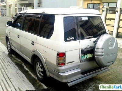 Mitsubishi Adventure 2000