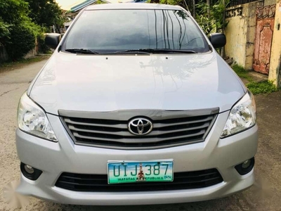 2012 Toyota Innova J gas ( manual) for sale