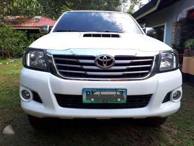 2013 Toyota Hilux 4x4 manual for sale