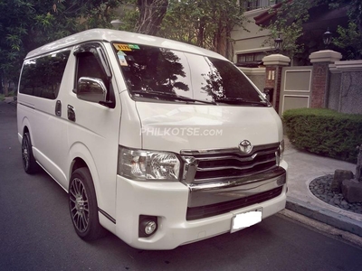 2014 Toyota Hiace Super Grandia Elite 2.8 AT in Makati, Metro Manila