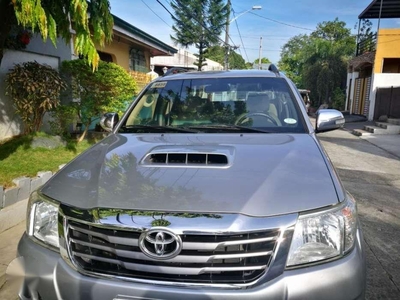2015 Toyota HIlux 4x2 G dsel manual 1st owned top con 800k best offer