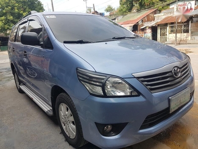 2nd Hand Toyota Innova 2012 at 60000 km for sale