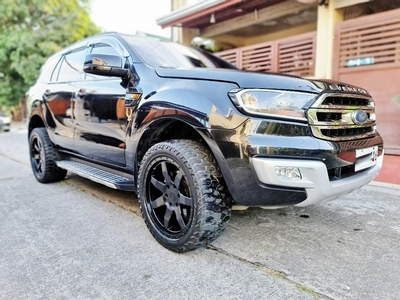 Black Ford Everest 2015 for sale in Automatic