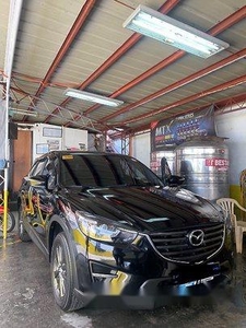 Black Mazda Cx-5 2016 at 32000 km for sale