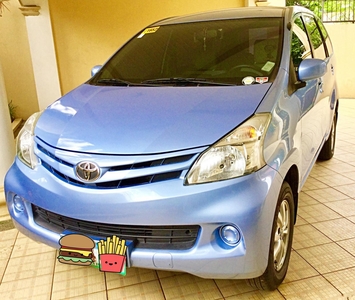Blue Toyota Avanza 2013 for sale in Parañaque