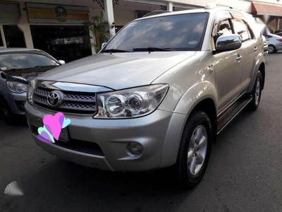 For sale Toyota Fortuner G 2.5 turbo diesel 2010 matic