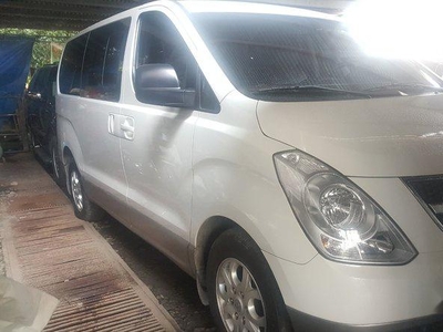 Good as new Hyundai Grand Starex 2010 for sale