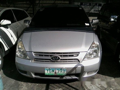 Good as new Kia Carnival 2010 for sale