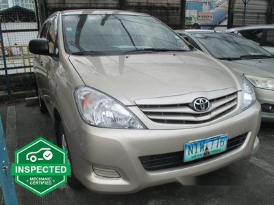 Good as new Toyota Innova 2010 M/T for sale
