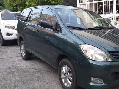 Green Toyota Innova 2011 for sale in Paranaque City