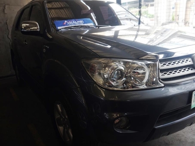 Grey Toyota Fortuner 2011 for sale in Manila