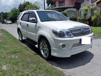 HOT selling Toyota Fortuner g 2006