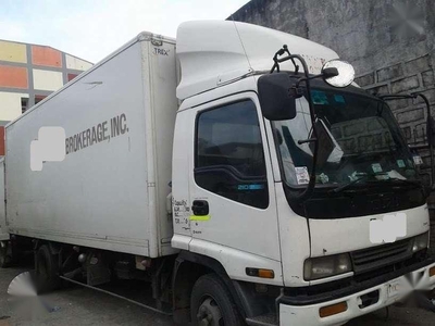 Isuzu Forward Reefer Van 6HH1 With Lifter For Sale
