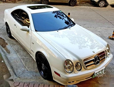 Mercedes Benz CLK Matic White For Sale