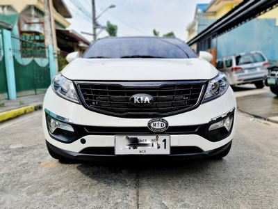 Pearl White Kia Sportage 2014 for sale in Bacoor