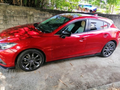 Sell 2016 Mazda 3 Hatchback in Paranaque