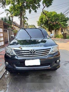 Sell Black 2013 Toyota Fortuner at 15000 km