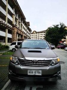Sell Grey 2015 Toyota Fortuner at 70000 km