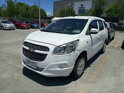 Sell White 2015 Chevrolet Spin at 73823 km