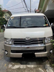Sell White 2017 Toyota Hiace at 40000 km