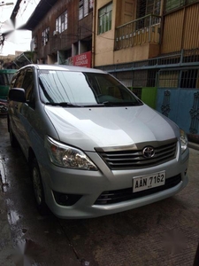 Selling 2nd Hand Toyota Innova 2014 in Manila