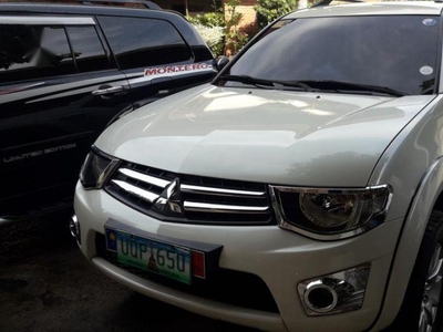 Selling 2nd Hand (Used) 2013 Mitsubishi Strada in Parañaque