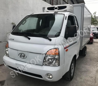 Selling 2nd Hand (Used) Hyundai Porter 2018 Van in Manila