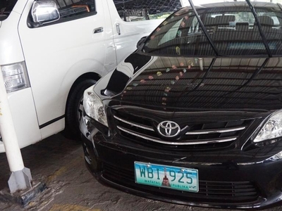 Selling Black Toyota Corolla 2013 Sedan in Manila