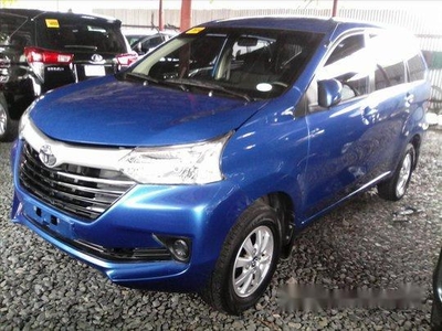 Selling Blue Toyota Avanza 2017 in Manila