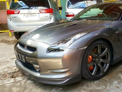 Selling Nissan Gt-R 2009 at 10000 km in Manila