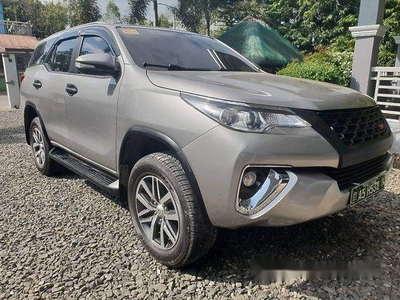 Selling Toyota Fortuner 2018 at 28000 km