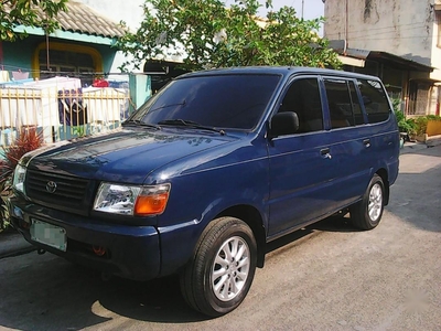 Selling Toyota Revo 2000 in Manila