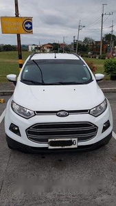 Selling White Ford Ecosport 2015 at 51000 km