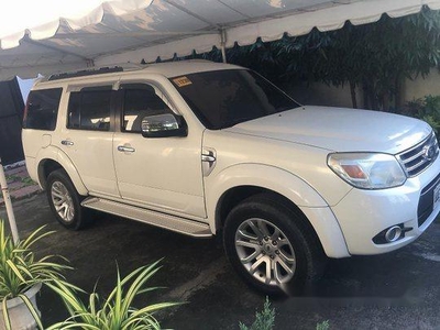 Selling White Ford Everest 2014 Automatic Diesel