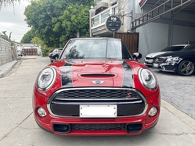 Selling White Mini Cooper S 2017 in Bacoor