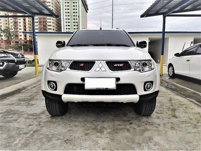 Selling White Mitsubishi Montero Sport 2012 Automatic Diesel