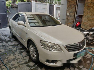 Selling White Toyota Camry 2009 at 60000 km
