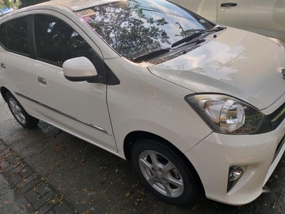 Selling White Toyota Wigo 2017 in General Trias