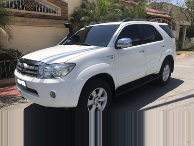 Toyota Fortuner 2009 P615,000 for sale