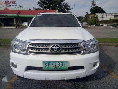TOYOTA Fortuner 2011 FOR SALE
