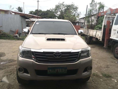 TOYOTA HILUX 4X2 MT 2013 model 2.5 engine displacement