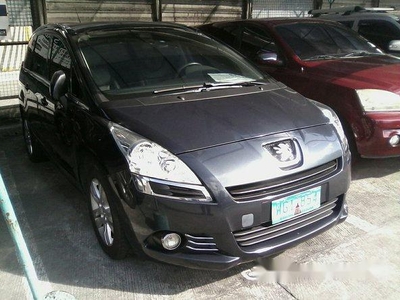 Well-maintained Peugeot 5008 2012 for sale
