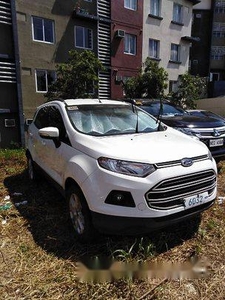 White Ford Ecosport 2016 at 9000 km for sale