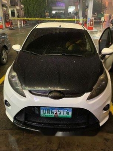 White Ford Fiesta 2013 Automatic for sale