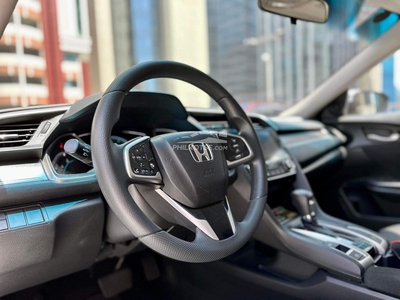 2016 Honda Civic 1.8 E CVT in Makati, Metro Manila