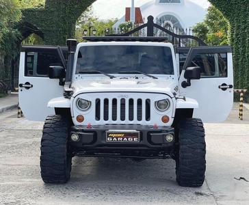 Pearl White Jeep Wrangler 2014 for sale in Quezon