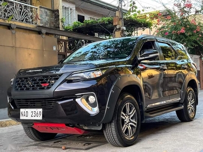 Selling Black Toyota Fortuner 2017 in Quezon City